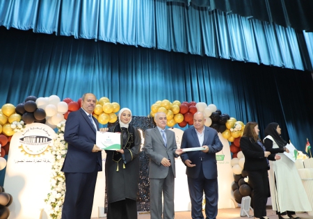 جامعة اليرموك تحتفي بتخريج دفعة جديدة من الدبلومات التدريبية لتعزيز مهارات الطلبة في المهن المطلوبة